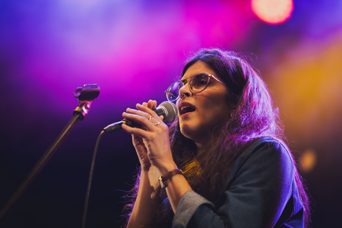 Festival DMENTIS, jóvenes participando en actividades artísticas